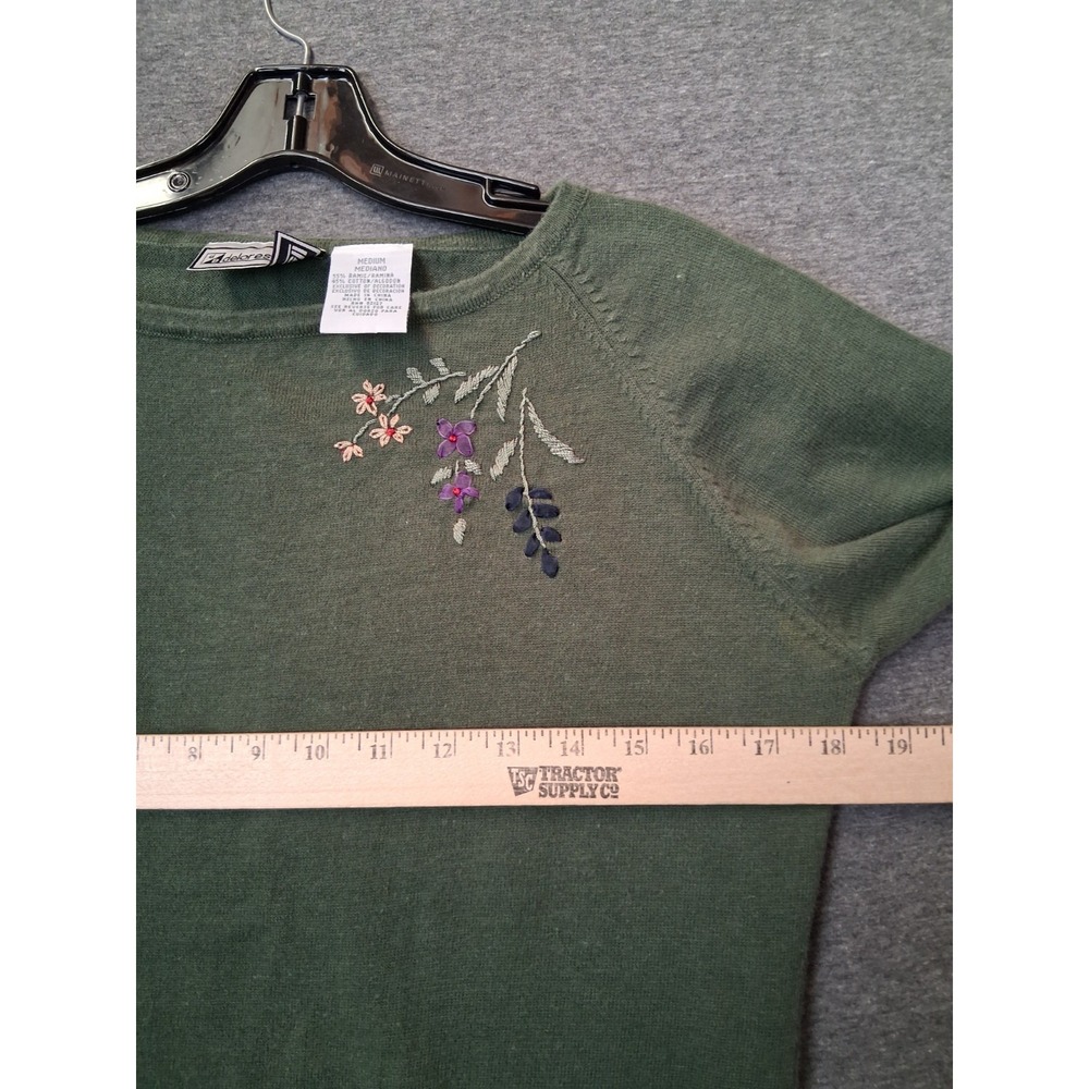 VTG Delores Bell Womens Sweater M Green Embroidered Floral Granny Cabin Cozy - Picture 7 of 10